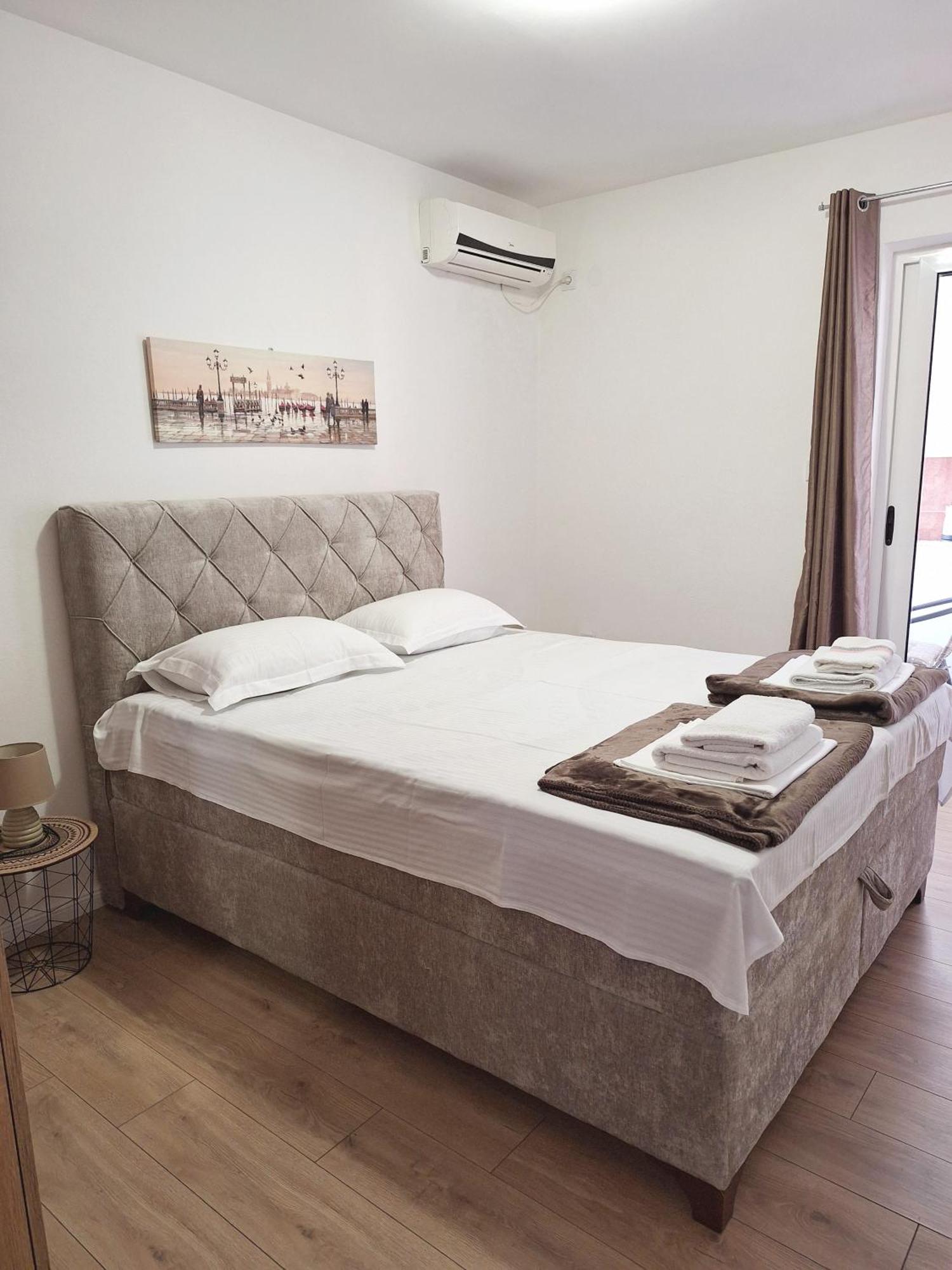Apartmani Hortenzija Budva Buitenkant foto